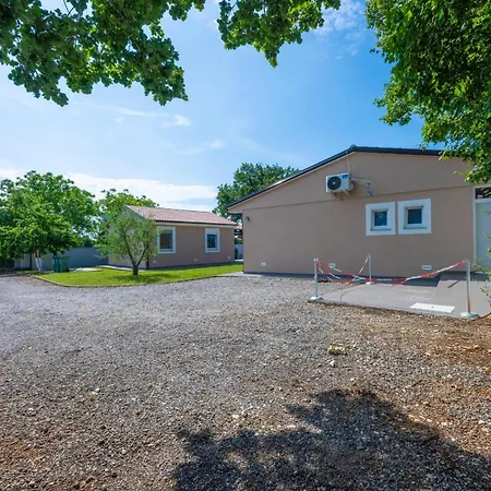 Trinetta Holiday home Valtura