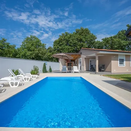 Holiday home Trinetta Valtura